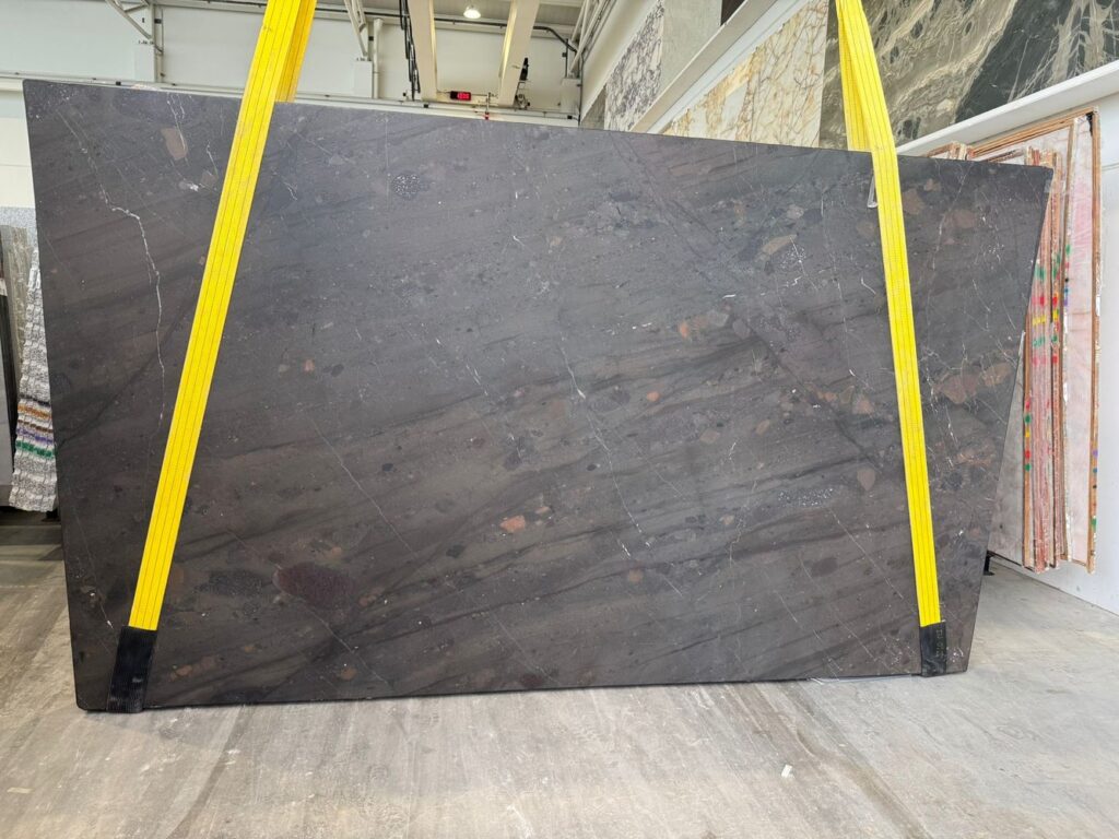 Breccia Imperiale 52831
