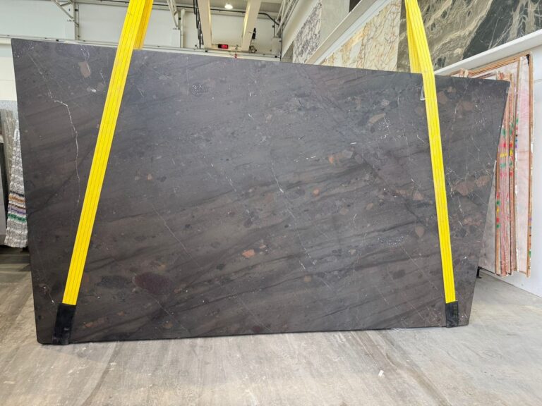 Breccia Imperiale