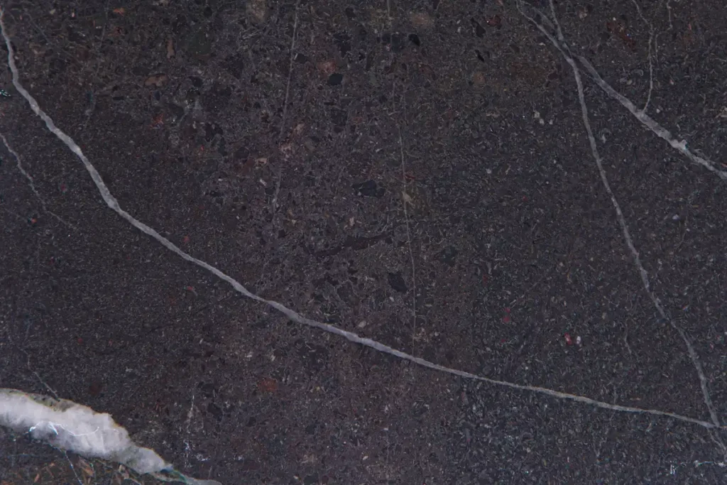 Breccia Imperiale