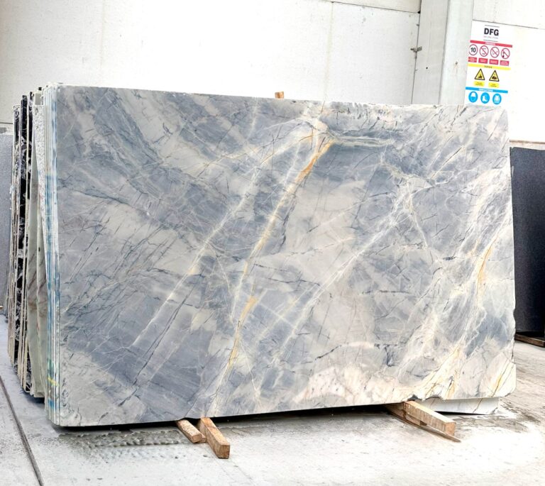 Mistic Blue